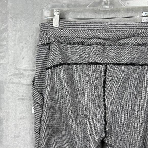 Lululemon Base Runner Pants III Tonka Stripe Gray Heathered Slate Size M Fleece - Picture 9 of 10